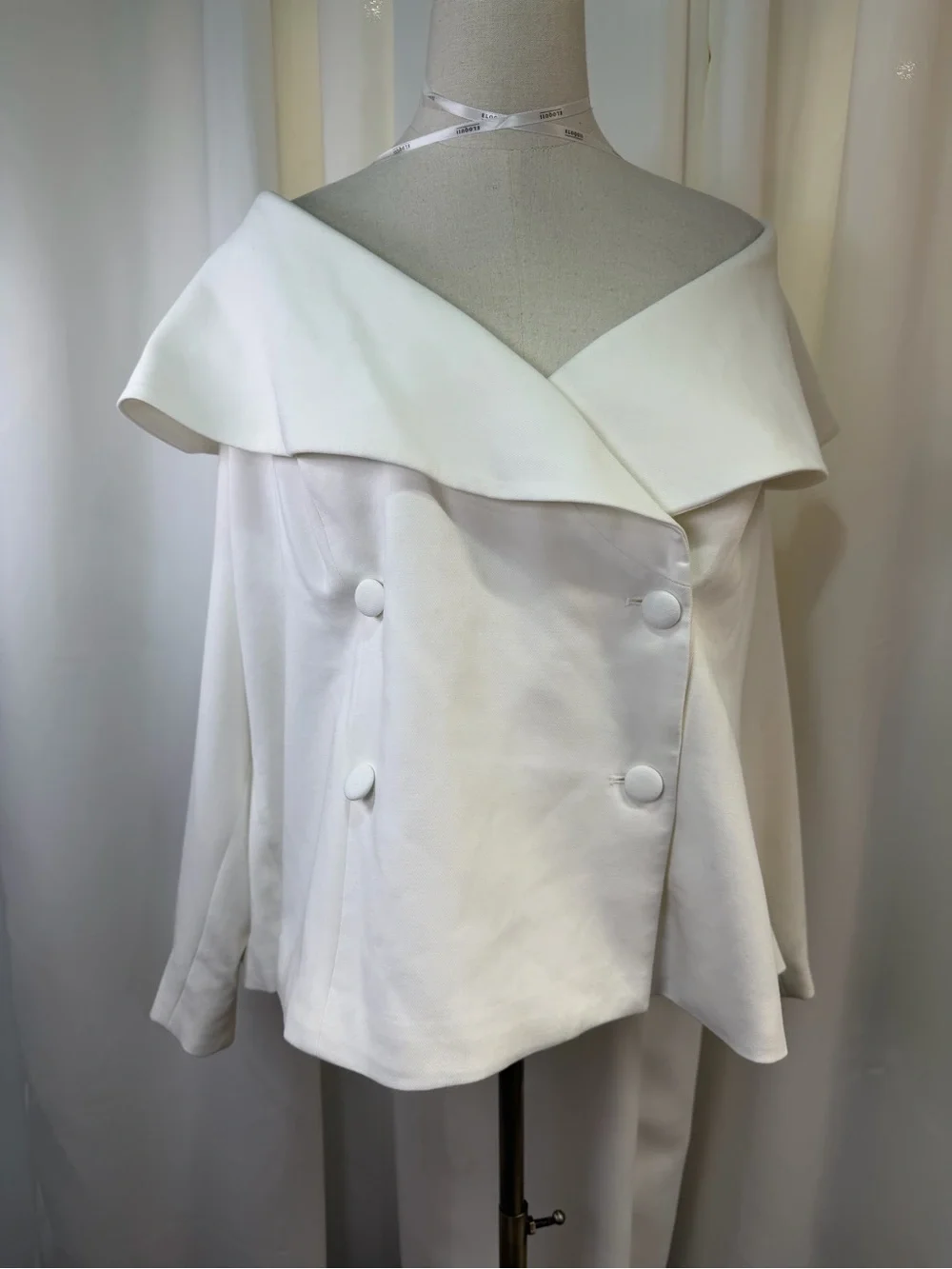 NWT Eloquii White Off-the-Shoulder Double-Breasted Statement Blazer Plus Size 22 - Picture 2 of 16